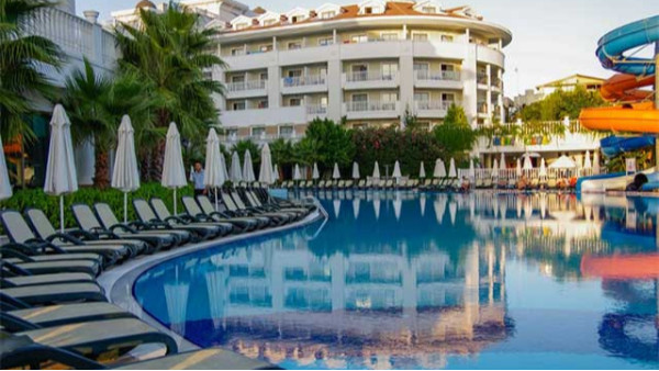 南寧游泳池廠家哪家比較好？正規公司應具備這些！